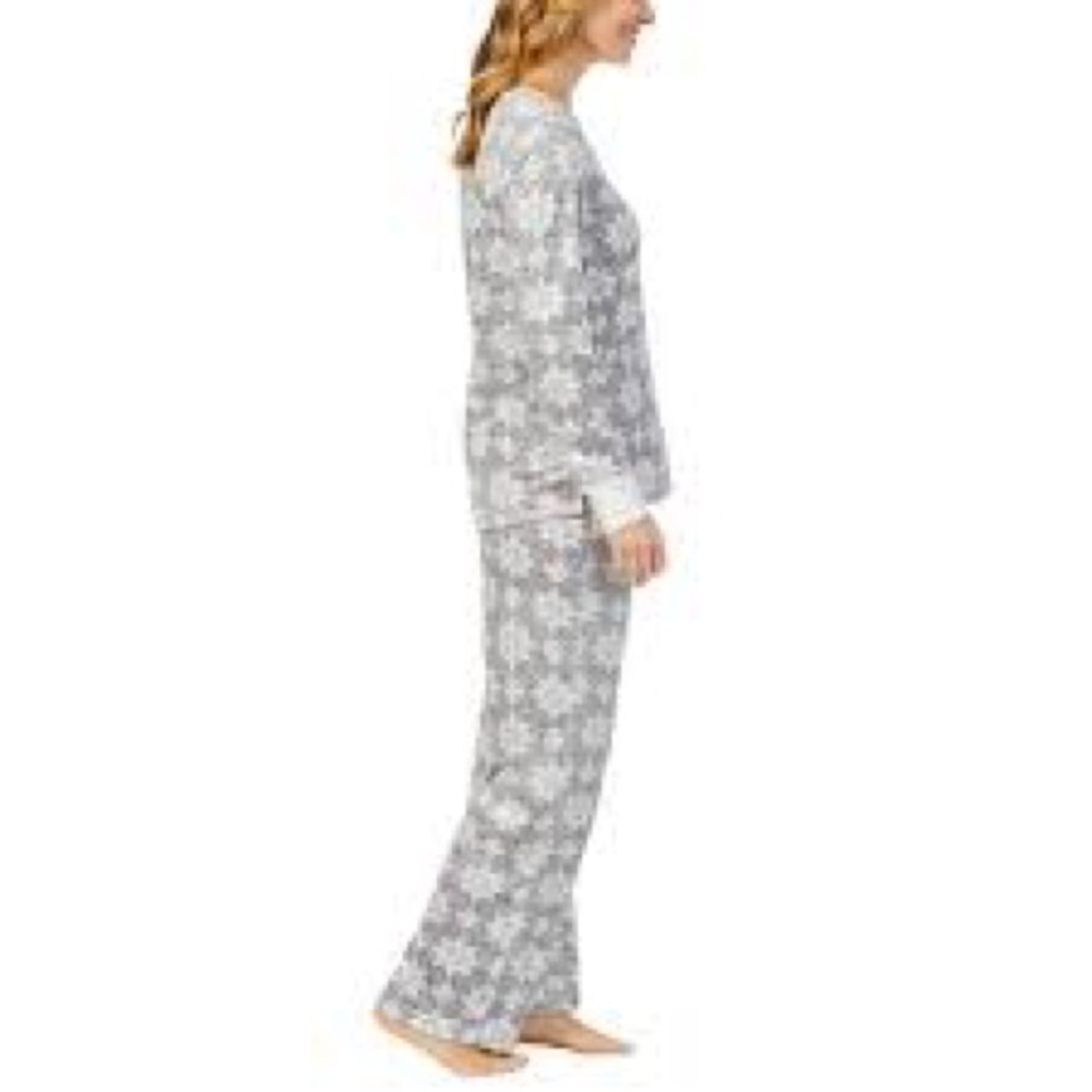 Nautica Snowflake Fleece Pajama Set Cozy Winter Loungewear SIZE L Gray White